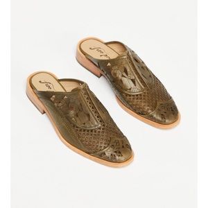 NIB Free People Khaki Paramount  Slip On Sz 36